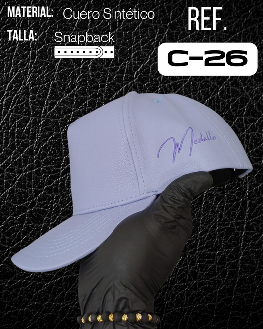 Gorra En Cuero Medallo (lila)
