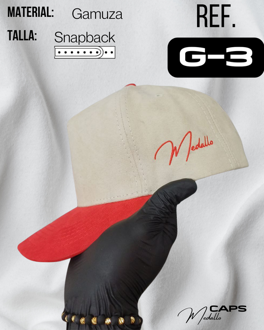 Gorra En Gamuza Medallo (Beige/rojo)