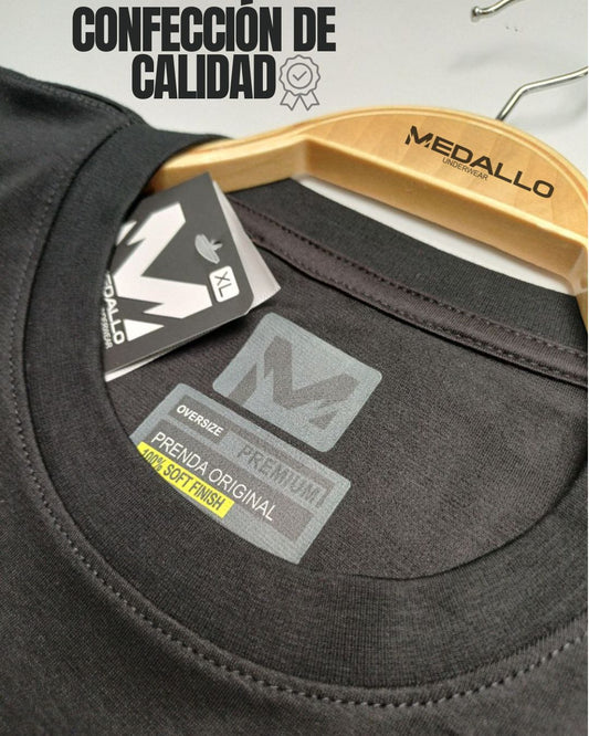 Camiseta Oversize Dubai - Negra