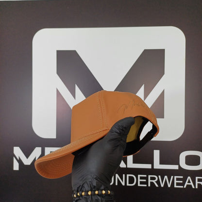 Gorra En Cuero Medallo (marrón)