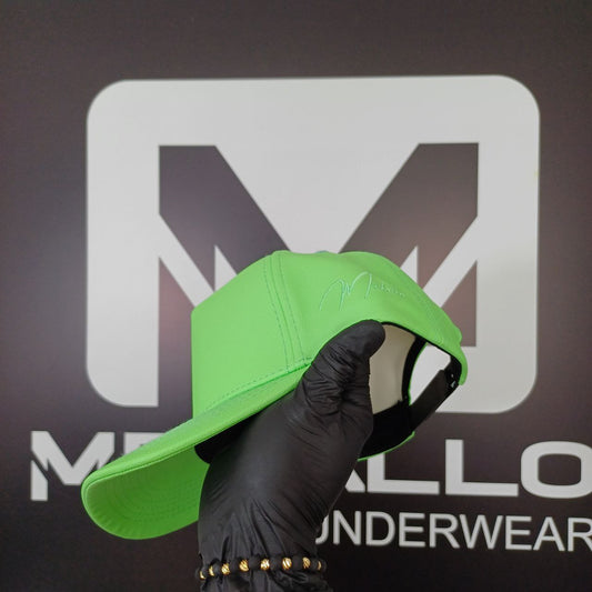 Gorra En Cuero Medallo (verde neón)