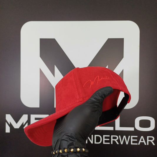 Gorra En Gamuza Medallo (roja)