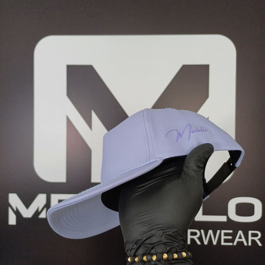 Gorra En Cuero Medallo (lila)